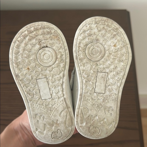 L'Amour White Baby Walker Shoes - Picture 6 of 8